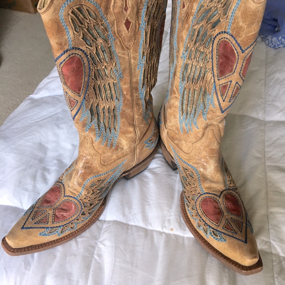 Ladies Corral distressed cowboy boots size 9.5 M